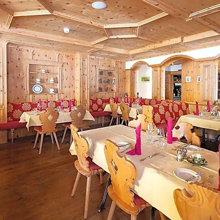 Hotel Wildstrubel 3*
